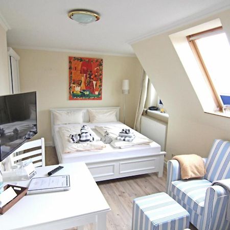 Ferienwohnung Clipper im Haus Inken Westerland Exterior foto