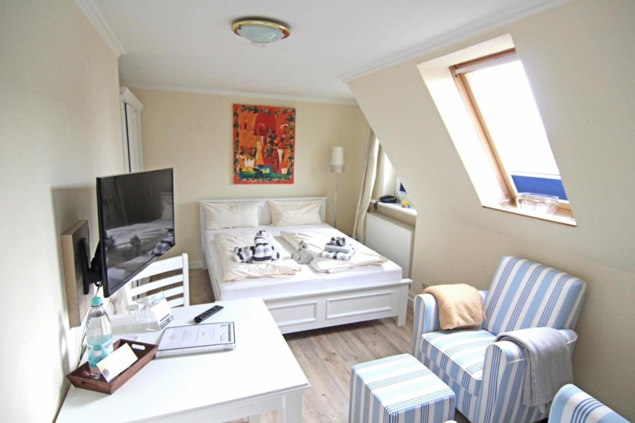 Ferienwohnung Clipper im Haus Inken Westerland Exterior foto